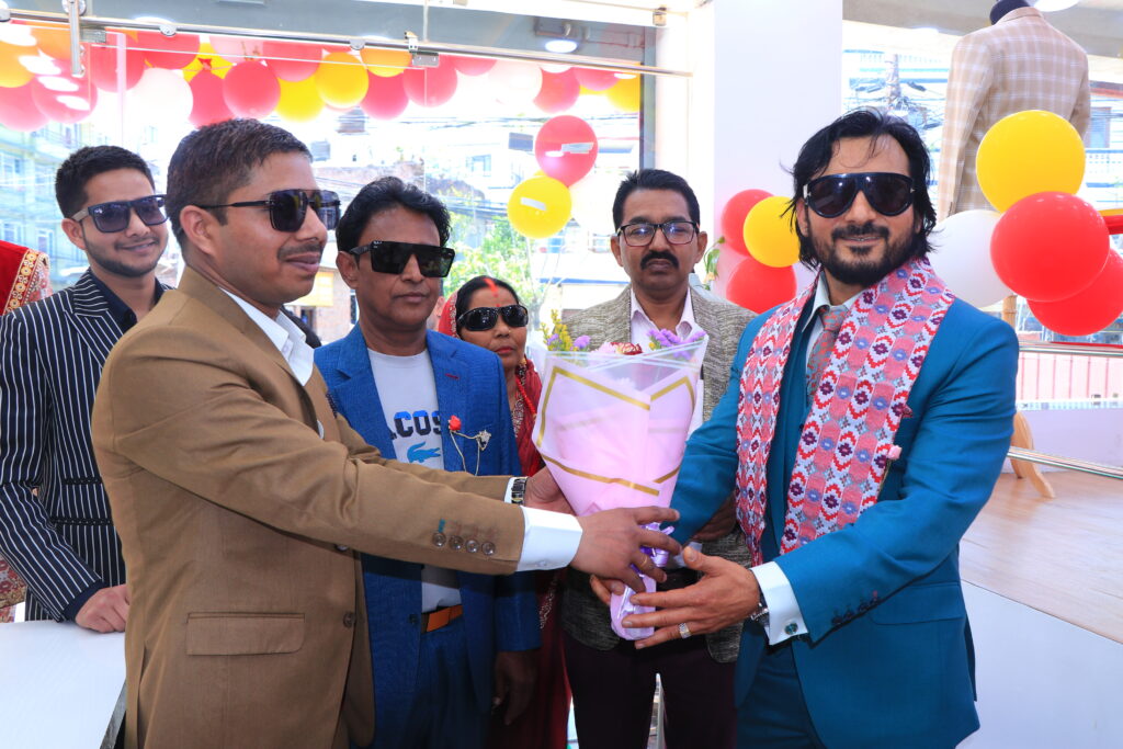 ‘रोयल फेसन टेलर’ सञ्चालनमा; राजकुमार पण्डितको अन्तर्राष्ट्रिय अनुभवसहितको सेवा “